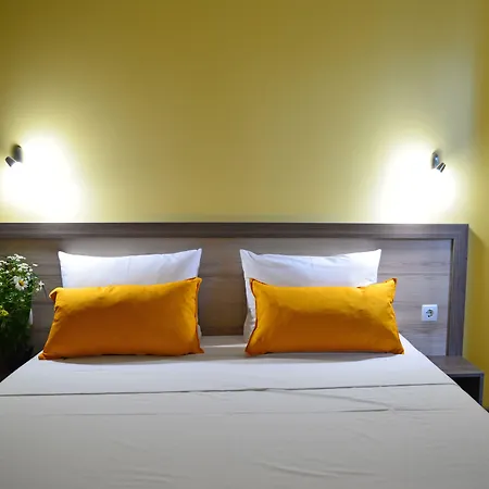 Lägenhetshotell Visito Aparthouse 3*