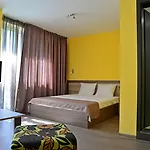 Visito Aparthouse 3* סופיה