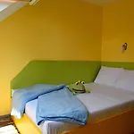 Visito Aparthouse מלון דירות