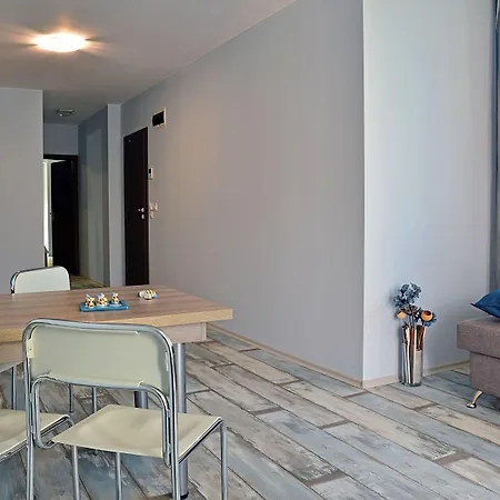 מלון דירות Visito Aparthouse 3*