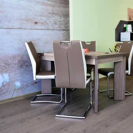 Visito Aparthouse Apartmanhotel