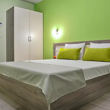 Visito Aparthouse Aparthotel