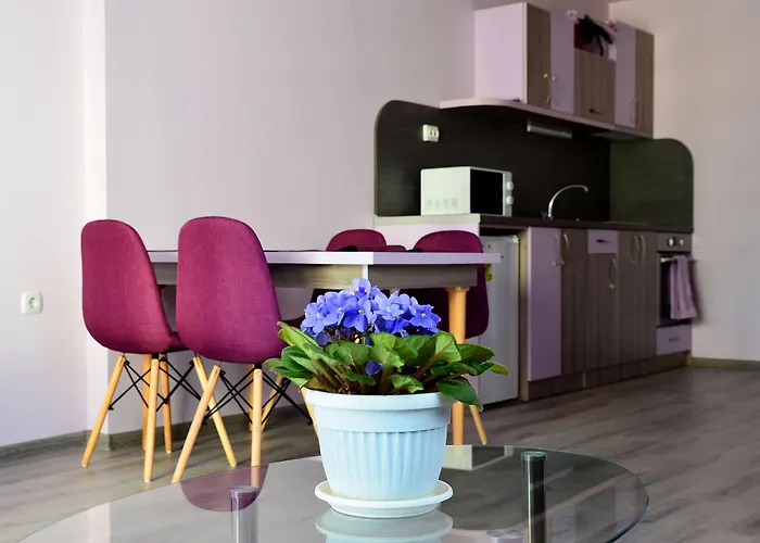 Visito Aparthouse 3*